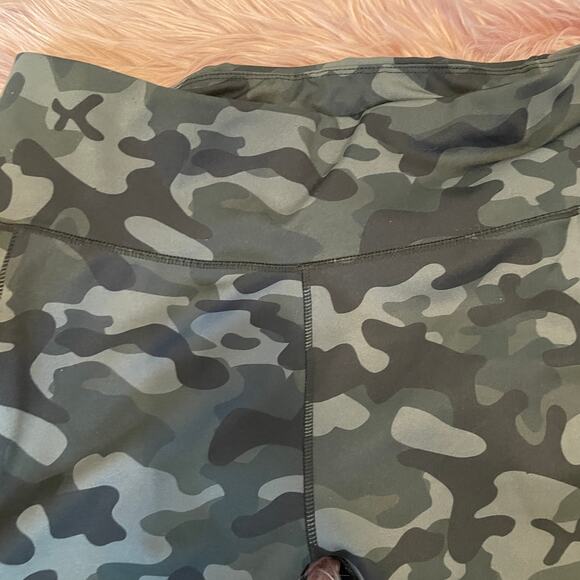 Lildy Sport Camo High Waisted Pocket Leggings - Picture 8 of 14